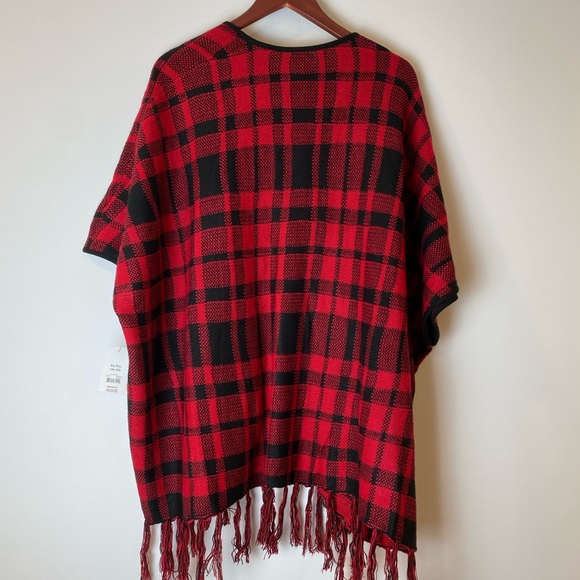 NWT Faded Glory Red and Black Buffalo Plaid Open Poncho Sweater - Picture 11 of 12
